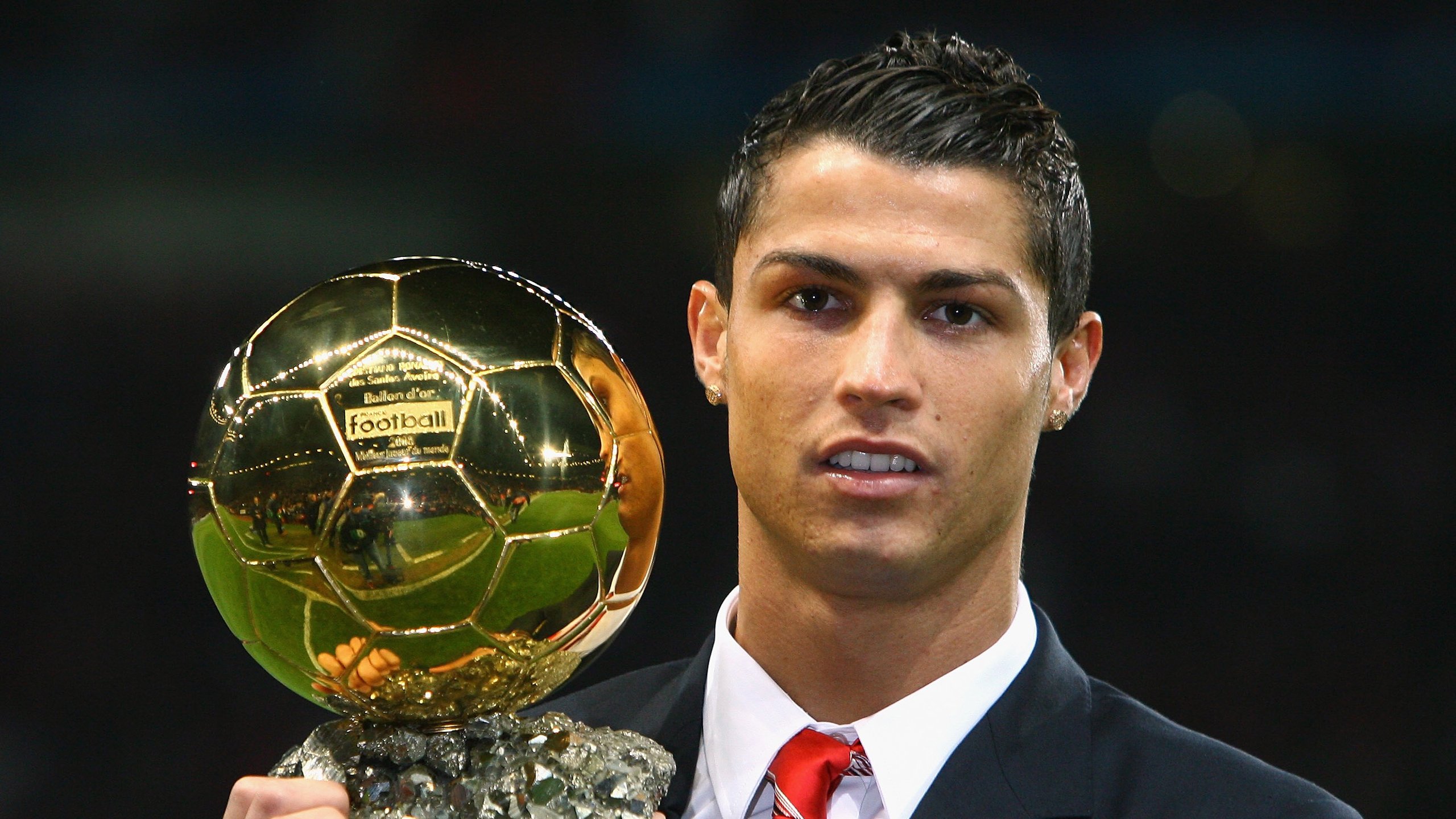 米兰体育app平台-世界杯仅参赛一次，整体战绩1胜4负，世界杯的比赛多少场